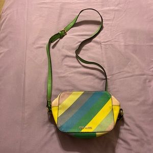 STEVE MADDEN CROSSBODY